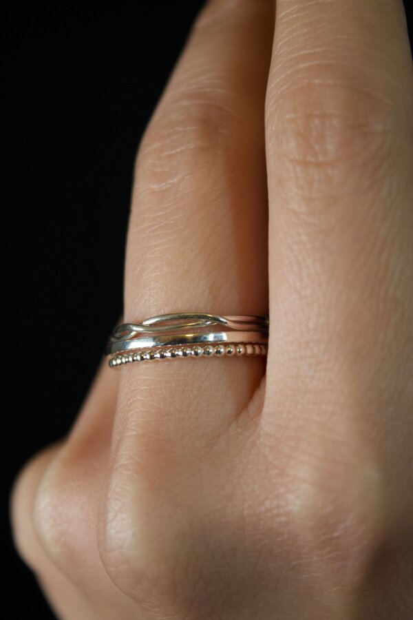 Maries Lieblinge Nahaufnahme von 3 silbernen Ringen