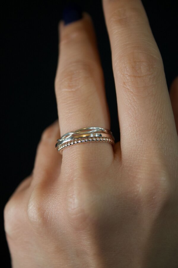 Maries Lieblinge Nahaufnahme von 3 silbernen Ringen