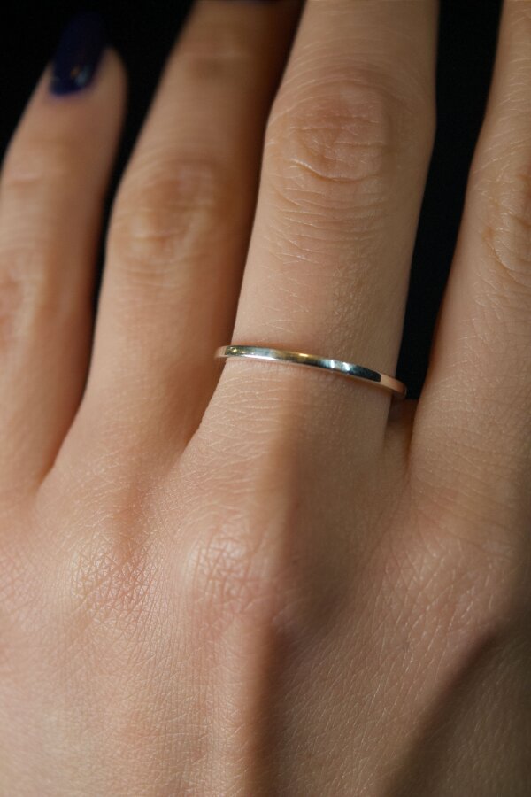 Ring BLISS Nahaufnahme von dünnem Ring aus Silber