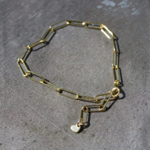 Nahaufnahme von Armkette Corn Mini aus 585 Gold