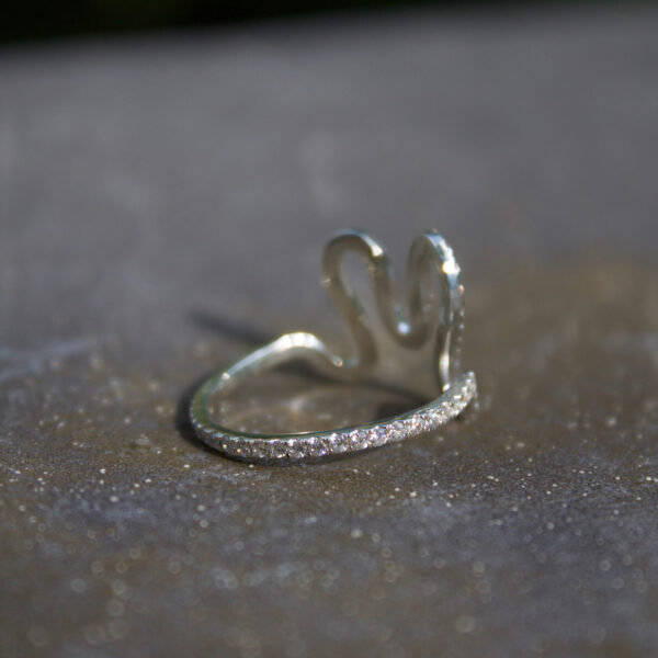 mawi-damond- Nahaufnahme von Mawi Diamond durchsichtig