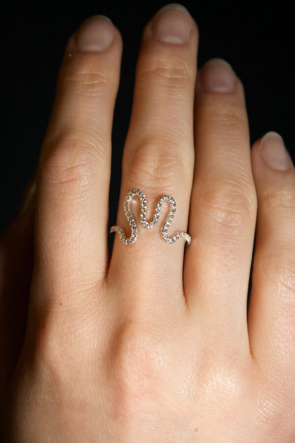 Mawi Diamond durchsichtig Nahaufnahme von Mawi Diamond durchsichtig