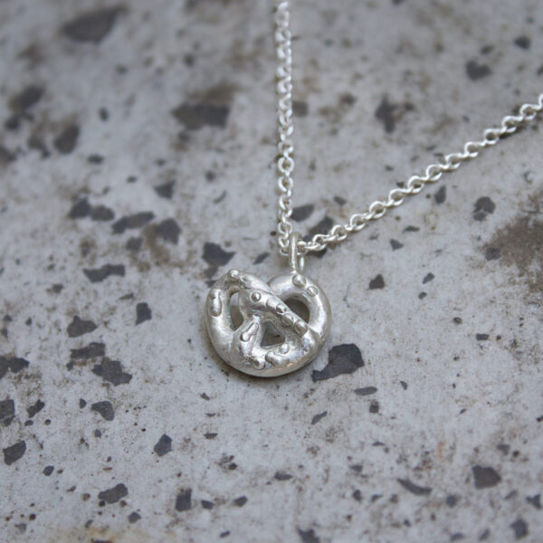 Brezel Schmuck aus Silber